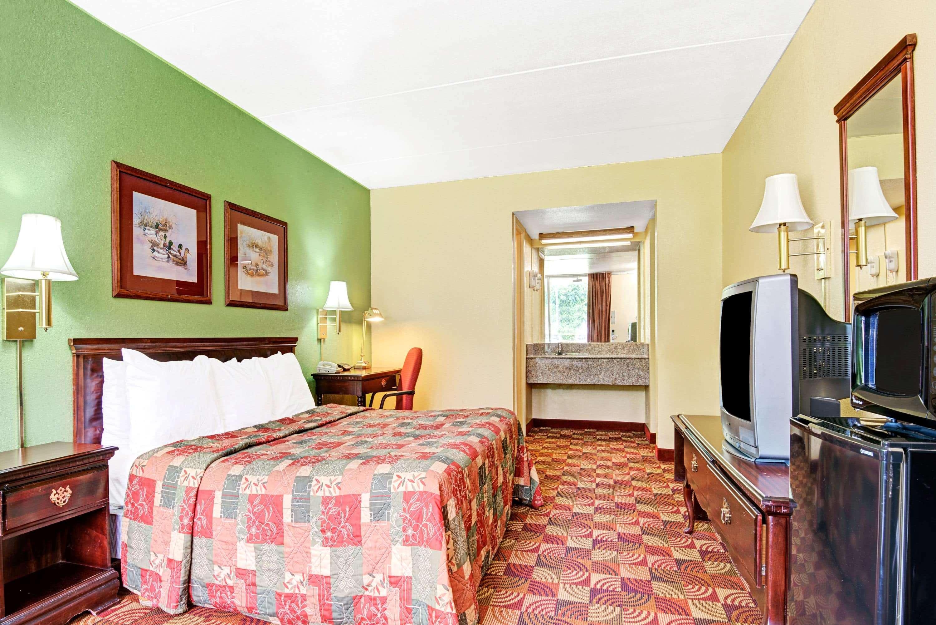 Super 8 By Wyndham Nashville Near Downtown / I-40 Eksteriør billede